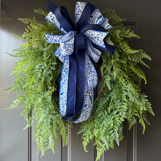 Signature Fern Wreath – Real-Touch Waterproof Year-Round Greenery (24x28)